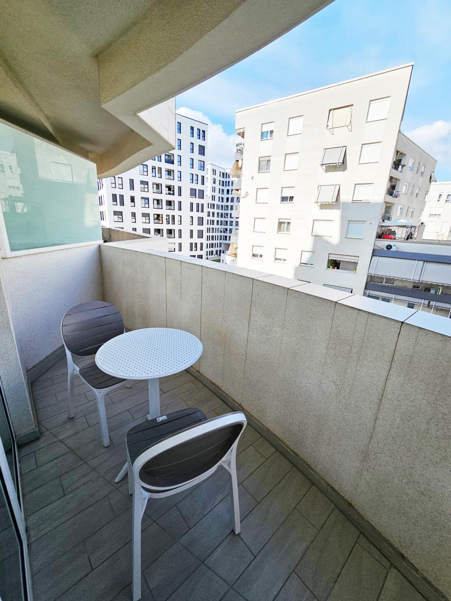 Magnet Residence Condo 1 Self Checkin Tirana Exterior photo